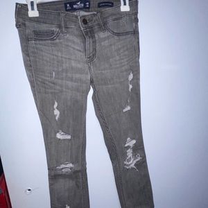 grey hollister jeans skinny